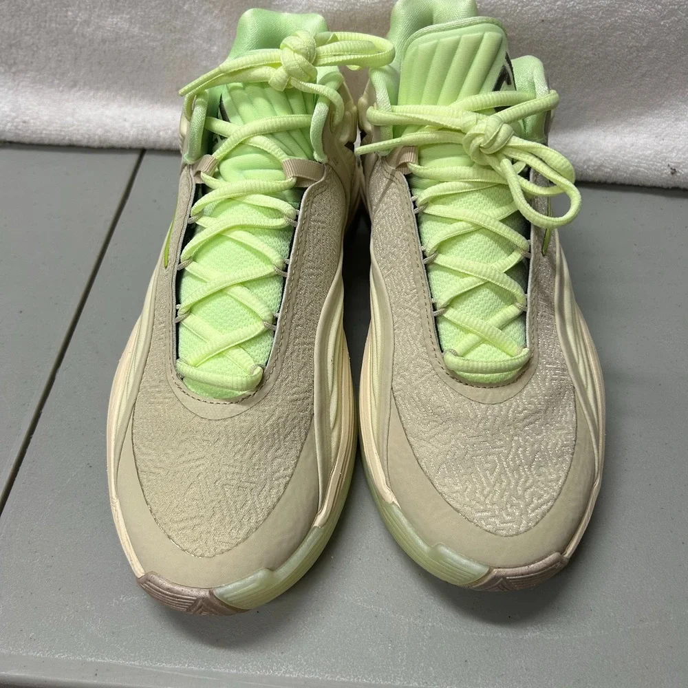 Nike Mens Size 8 Ws 9.5 Giannis Freak 7 LE Khaki/Volt Spotlight Basketball Shoes